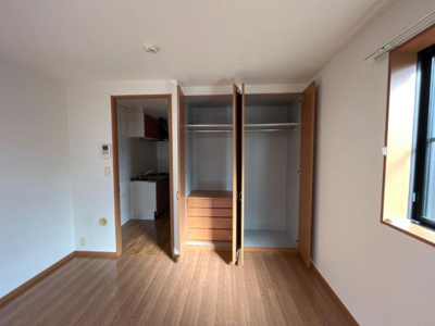 【収納】 | セピアローズ | クローゼット内