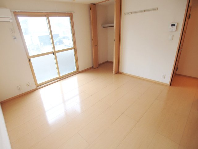 ローズコート堀越の居間・リビング