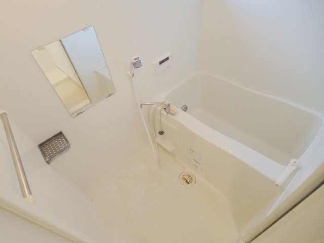 ローズコート堀越の浴室