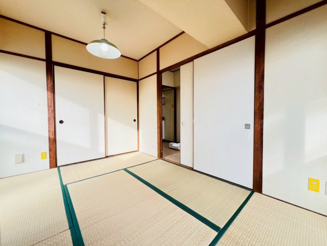 メイクアップハイツ須磨浦の寝室