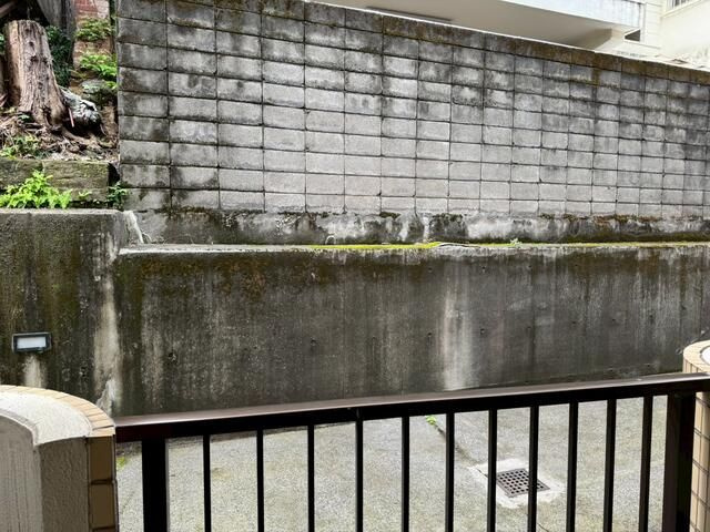 スカイコート市ヶ谷第３のバルコニー