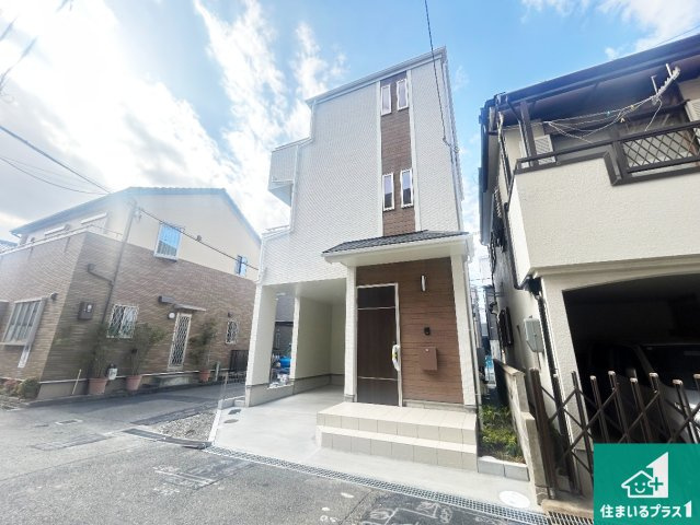 池田市天神　新築一戸建ての外観|お客様に長く安心して住んでいだだける事にこだわった家づくり！住んでからのアフターサービスにもしっかりと取り組んでいます！