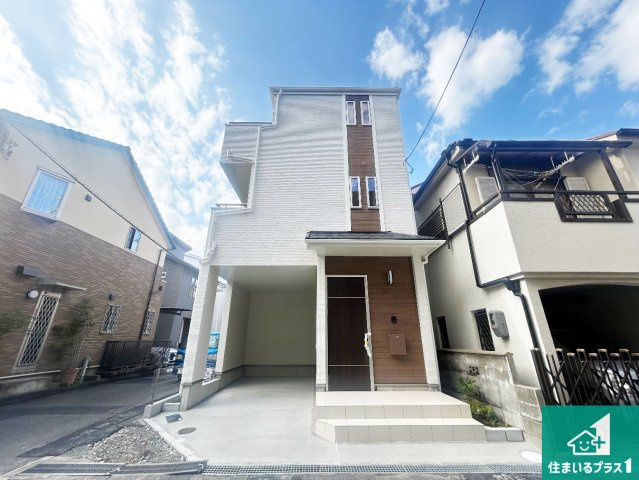 池田市天神　新築一戸建ての外観|お客様に長く安心して住んでいだだける事にこだわった家づくり！住んでからのアフターサービスにもしっかりと取り組んでいます！