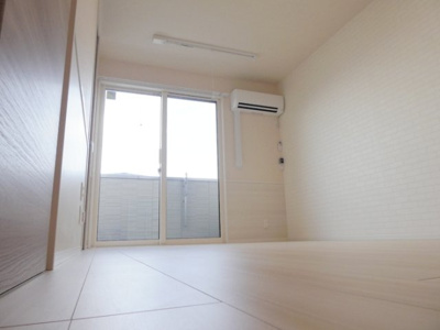 【居間・リビング】 | Lumiere | ゆったりとした居間です