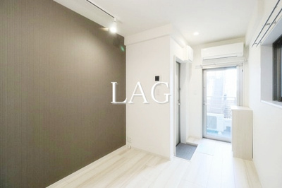 【居間・リビング】 | ラ・ルーチェ | 洋室のお部屋です。