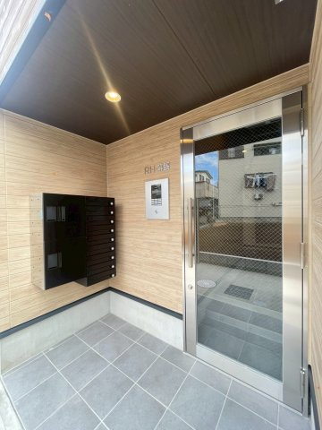 【エントランス】