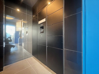 【エントランス】 | アジールコート都立大学