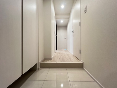 【玄関】 | アジールコート都立大学