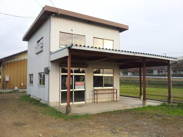 近江八幡市長光寺町の倉庫の外観