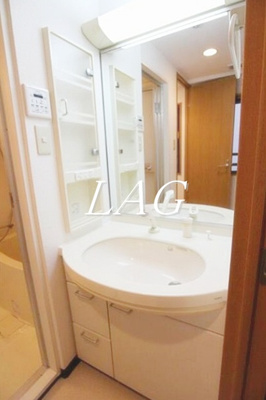 【洗面所】 | パークウエル練馬 | 独立洗面台です。