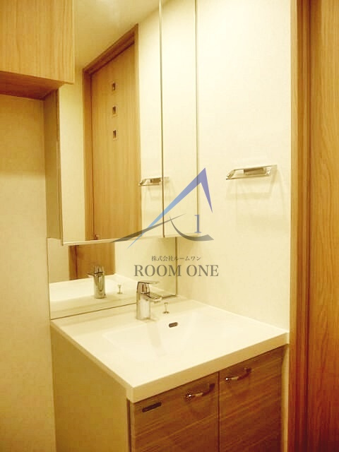 ルーブル東蒲田八番館の洗面所|洗面台です。
