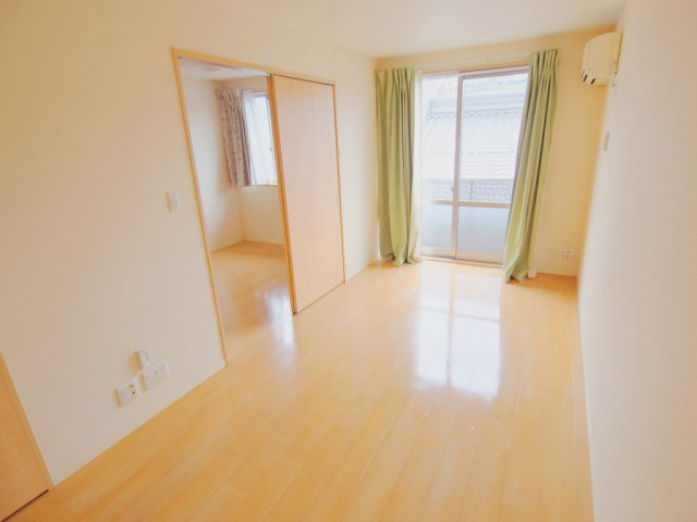 カーサB棟の居間・リビング