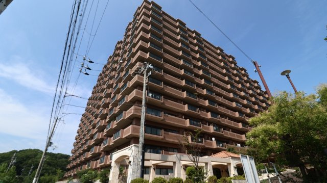 リブコートフェリス須磨山手台の外観