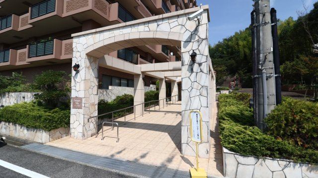 リブコートフェリス須磨山手台のエントランス