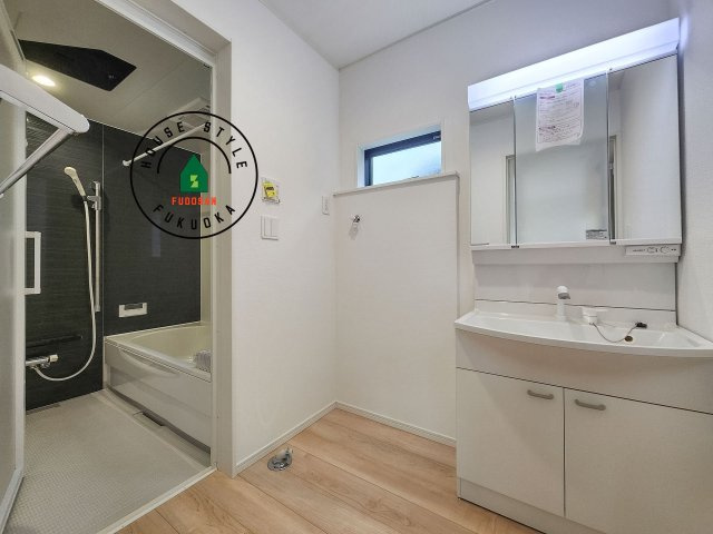 福岡市早良区野芥4丁目第25-2棟（1号棟）の内観：施工例|脱衣所、洗面所は小さなプライベートスペース。歯磨き、洗顔と毎日施す個人空間。