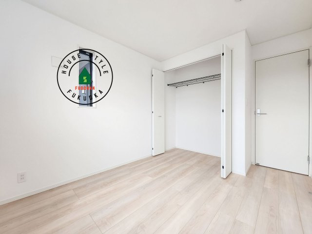 福岡市早良区野芥4丁目第25-2棟（1号棟）の洋室|各部屋収納を備えており過ごしやすいお家です！