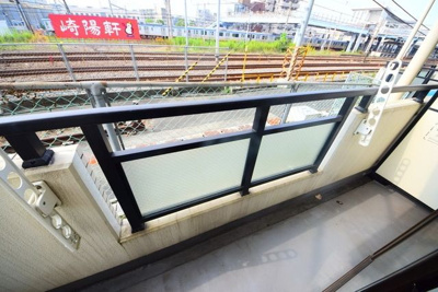 【バルコニー】 | リーヴェルステージ横浜西 | 物干しスペース付きのバルコニー♪