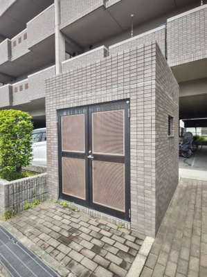 【その他】 | コモド