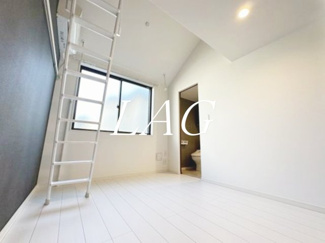 【居間・リビング】 | ベイルーム中央林間 | 洋室のお部屋です。