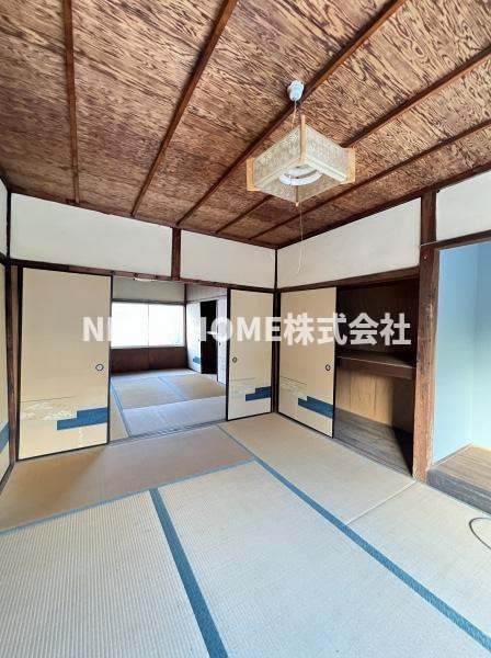 福知山市字内記の一戸建ての和室|続き間で広々です♪