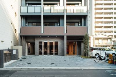 さいたま市浦和区仲町３丁目の賃貸マンションのエントランス