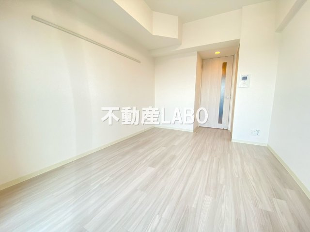 プレサンスOSAKA DOMECITY クロスティの洋室