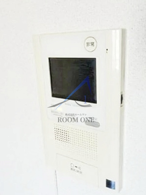 ＡＸＡＳ東京ＥＡＳＴレジデンスの設備|モニター付きインターホンです。