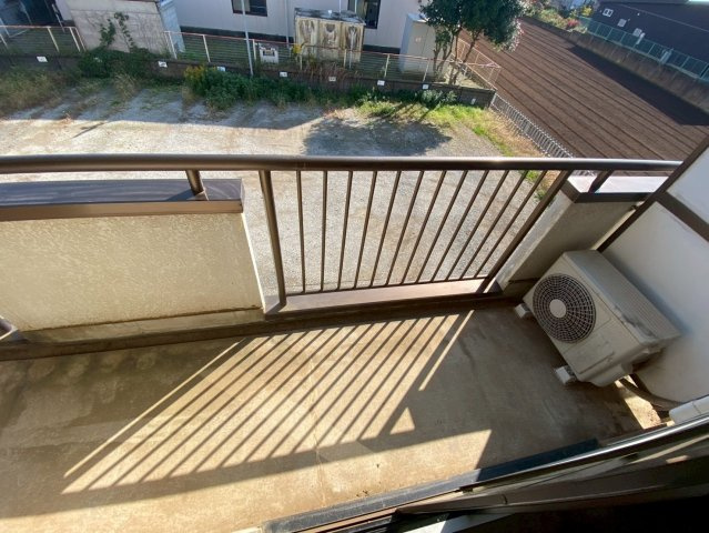 【バルコニー】