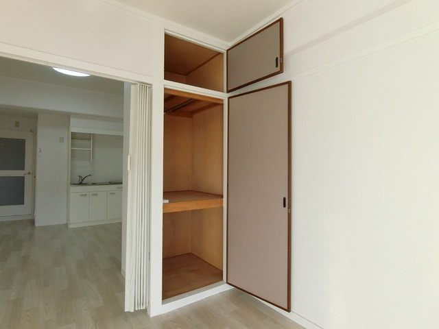 ホーユウパレス寝屋川のバルコニー