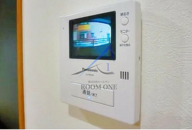 サンライトマンションⅢのセキュリティ|モニター付きインターホンです。