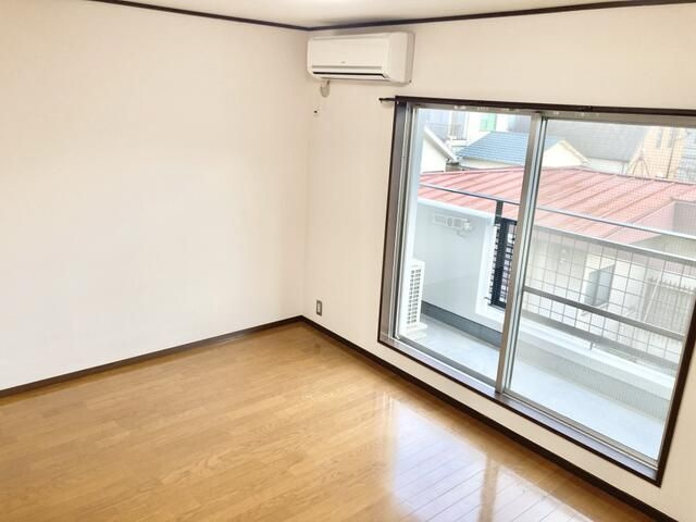 【寝室】 | サルイハイツ