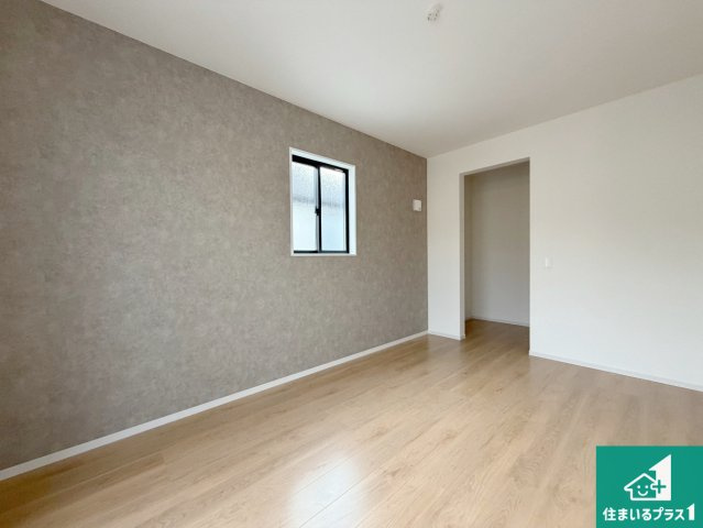 神戸市西区伊川谷町潤和　第1期　新築一戸建ての洋室|収納スペースが充実しているので子供の成長に合わせてたくさん収納ができます！家族構成に合わせた様々な活用ができる収納！