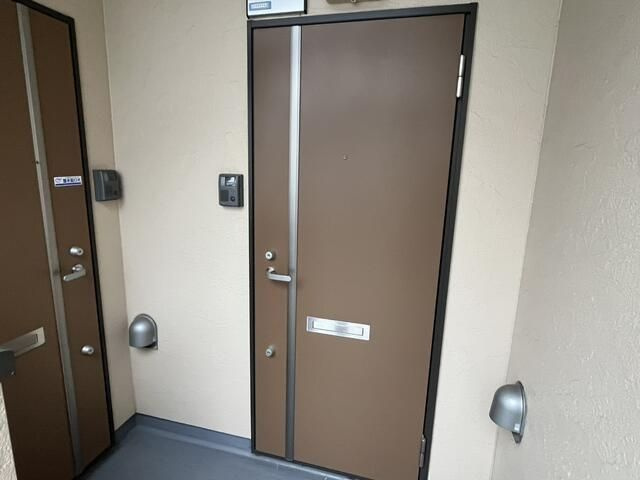 メゾンクレールの玄関