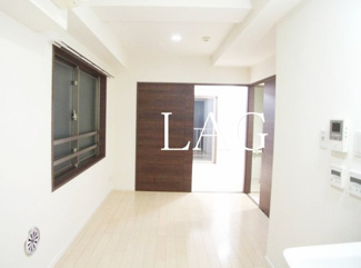 【居間・リビング】 | ファベル中野新橋 | 洋室のお部屋です。