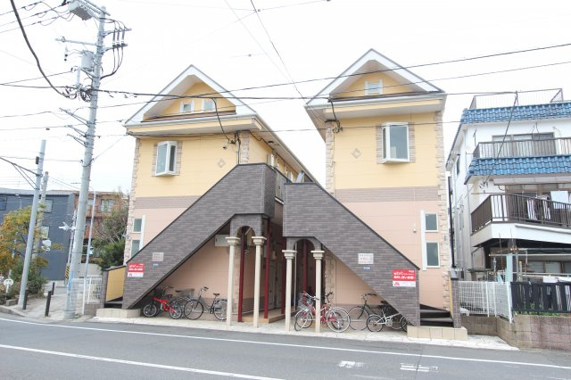 ネオステージ大倉山Ａ