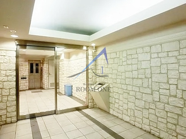 プレール・ドゥーク西新宿のエントランス|エントランスです。