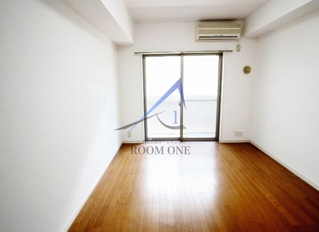 プレール・ドゥーク西新宿の居間・リビング|洋室のお部屋です。