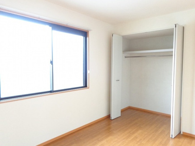 【洋室】 | メルベーユ