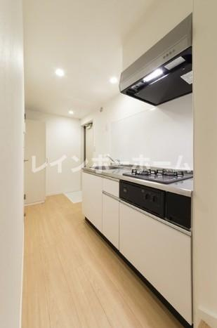 KAHALE八千代Aのキッチン