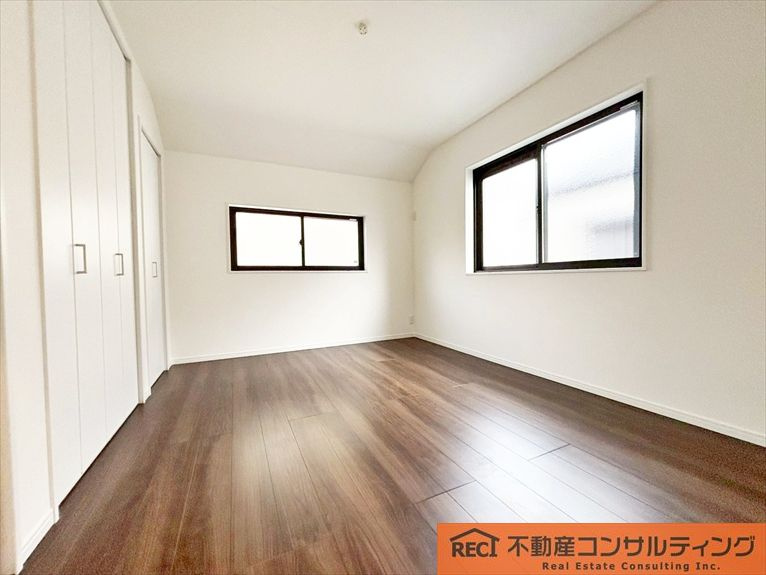 神戸市灘区篠原北町4丁目　新築戸建　B号地の洋室