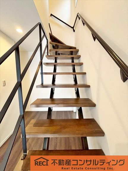 神戸市灘区篠原北町4丁目　新築戸建　B号地の収納