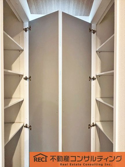 神戸市灘区篠原北町4丁目　新築戸建　B号地の収納