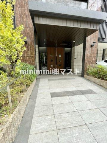 パークフラッツ安堂寺町のエントランス
