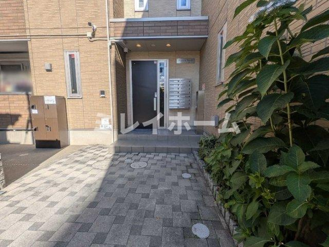 ウィステリア大森のエントランス