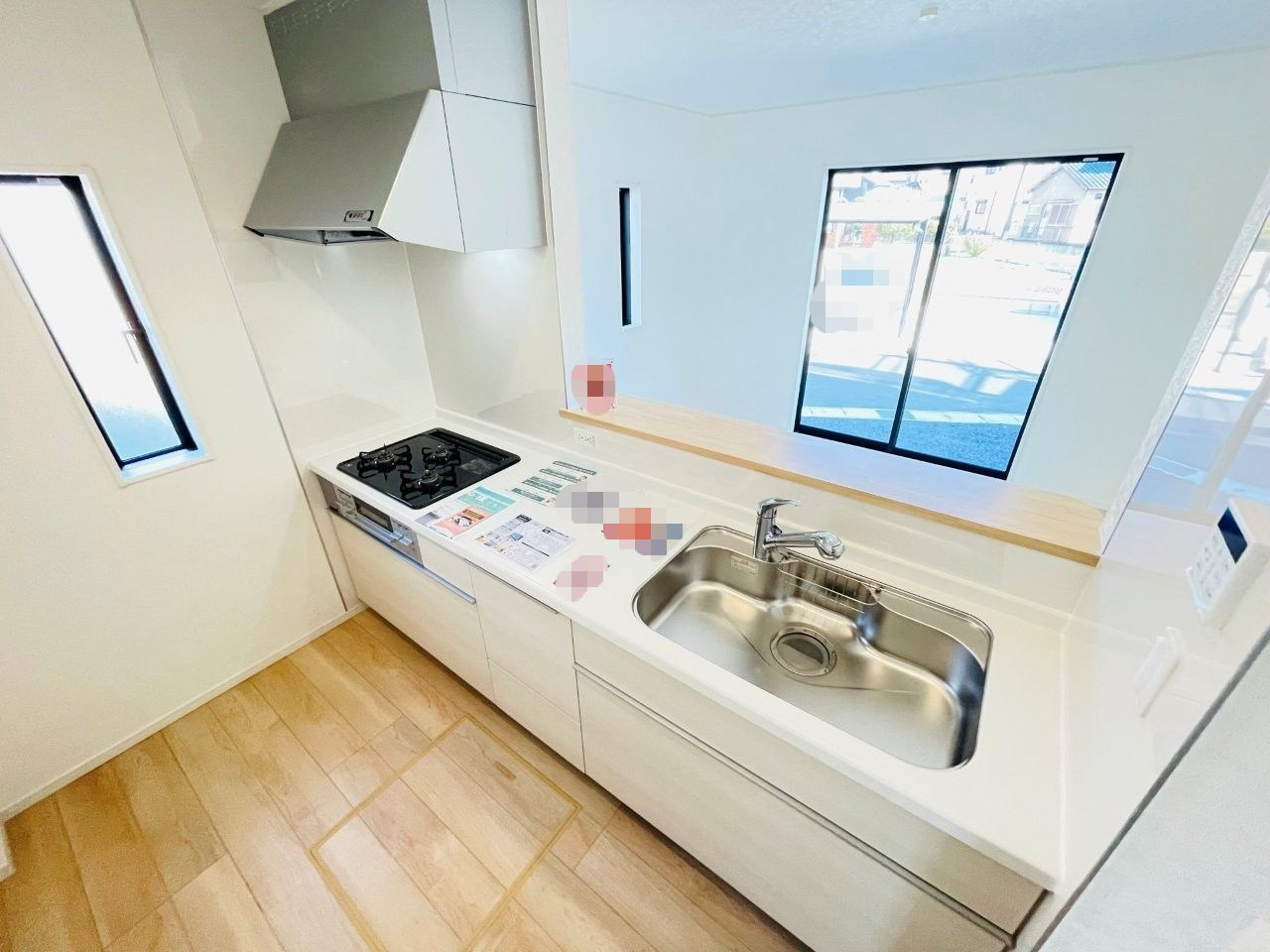 岡崎市中島町第14　新築分譲住宅　全3棟　3号棟のキッチン|浄水器一体型水栓です。