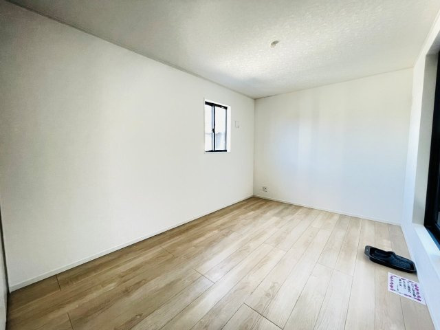 岡崎市中島町第14　新築分譲住宅　全3棟　3号棟の洋室|居室は、収納つきで子ども部屋や寝室など多彩な用途の利用ができます♪