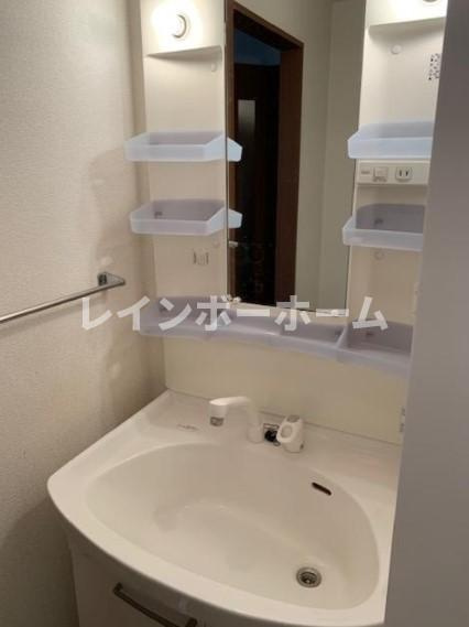 ロワジールの独立洗面台