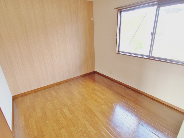 グリーンヒルズ瀬野西の寝室|※リノベーション前の写真です。