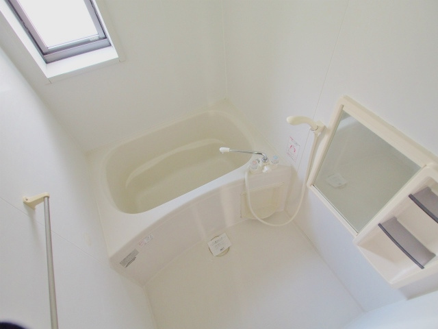 グリーンヒルズ瀬野西の浴室|※リノベーション前の写真です。