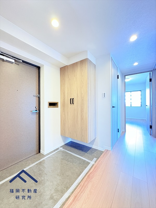 ネクサス香椎1号棟の玄関